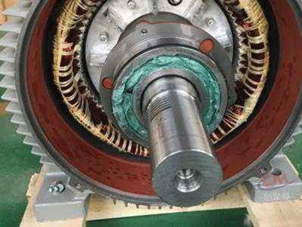 為什么有的電機(jī)要使用絕緣軸承——西安泰富西瑪電機(jī)(西安西瑪電機(jī)集團(tuán)股份有限公司)官方網(wǎng)站 為什么有的電機(jī)要使用絕緣軸承——西安泰富西瑪電機(jī)(西安西瑪電機(jī)集團(tuán)股份有限公司)官方網(wǎng)站