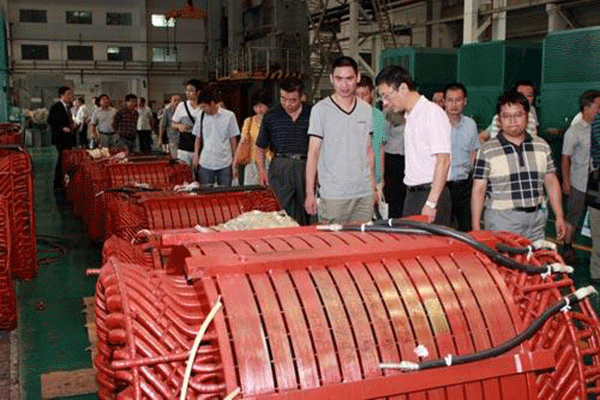 西安泰富西瑪高效節(jié)能電機在石油化工企業(yè)節(jié)能應(yīng)用。