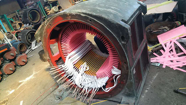 西瑪售后服務(wù)中心維修高壓電機現(xiàn)場