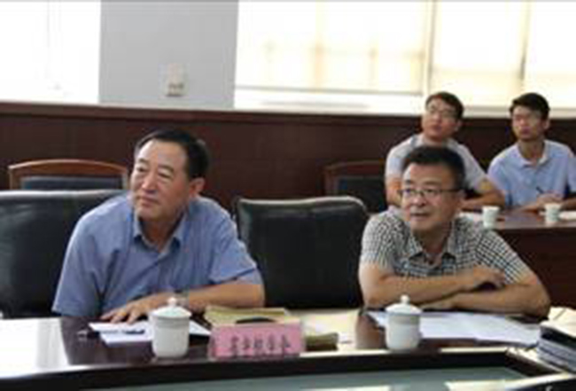 省宇航學(xué)會副秘書長孫鳳周、研究員張冠華